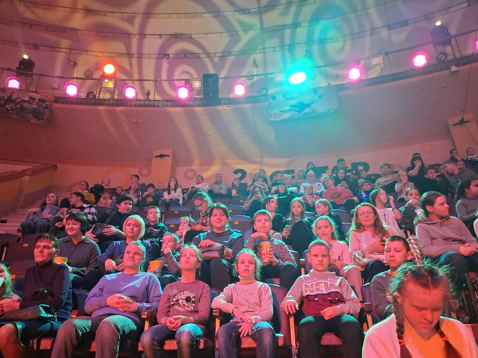 Цирковое представление «Парад великой Победы»